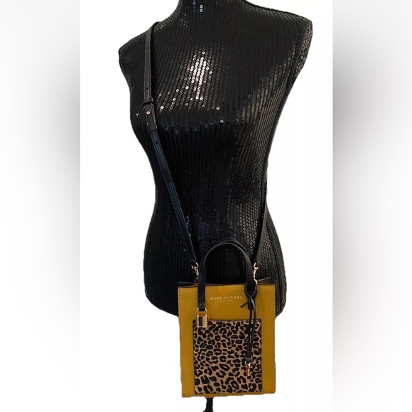 NWT Marc Jacobs Micro Mini Pebbled Leather Tote Mustard Yellow w/ Leopard Pocket - Picture 7 of 13